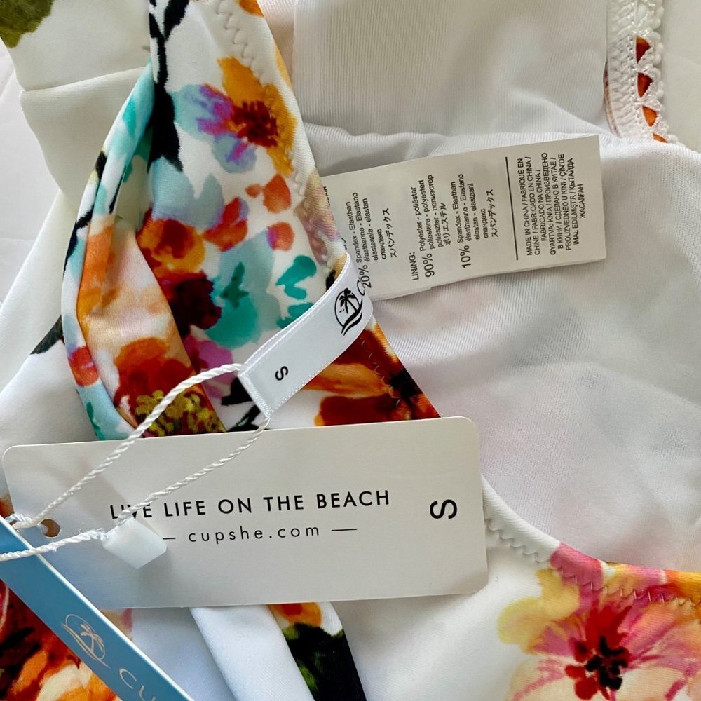 Cupshe  Floral Print One Piece Halter Tie Waist Swimsuit Women's Small NEW NWT - Picture 7 of 11